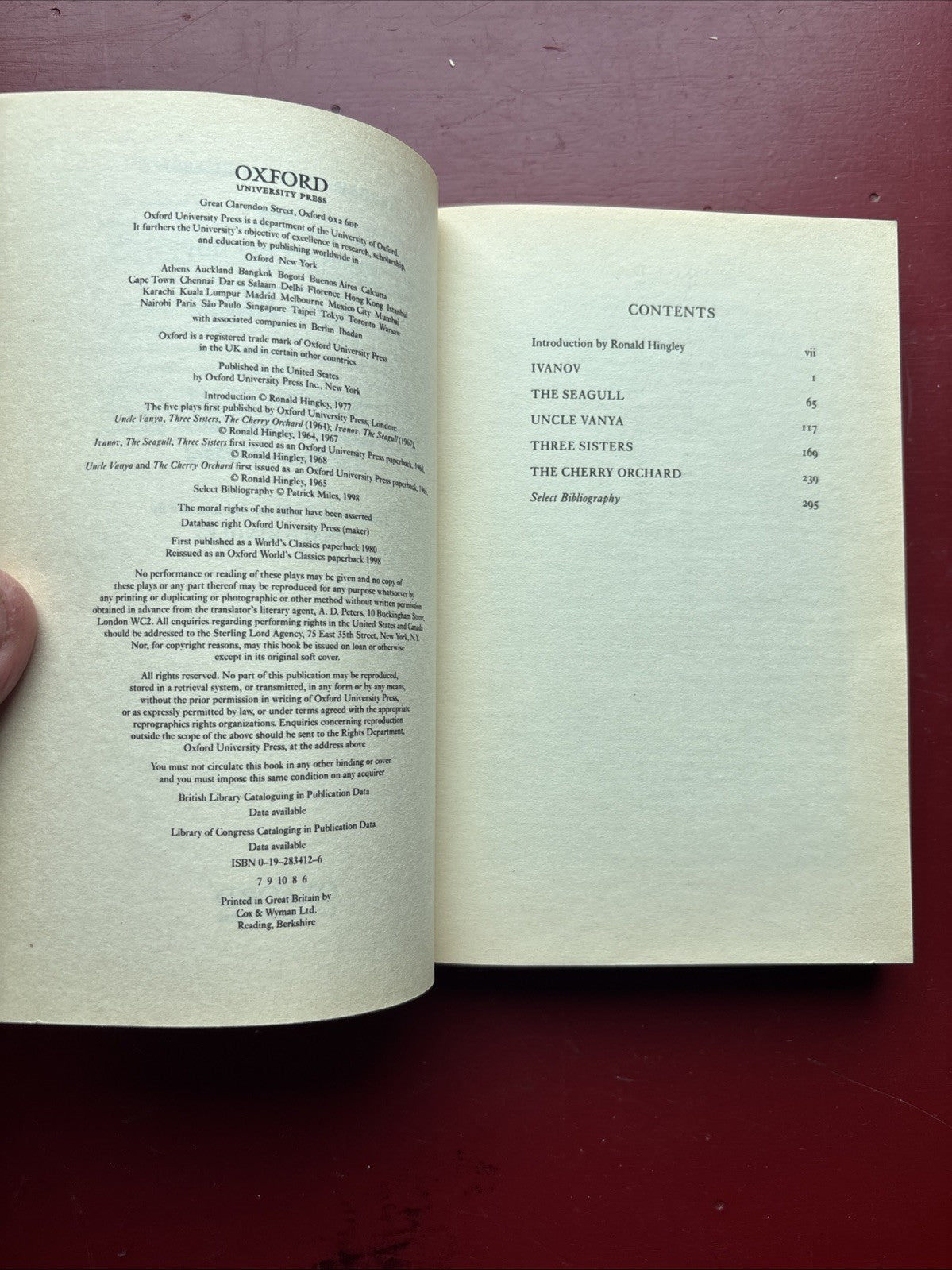 Five Plays : Ivanov, the Seagull, Uncle Vanya, Three Sisters, and the Cherry...