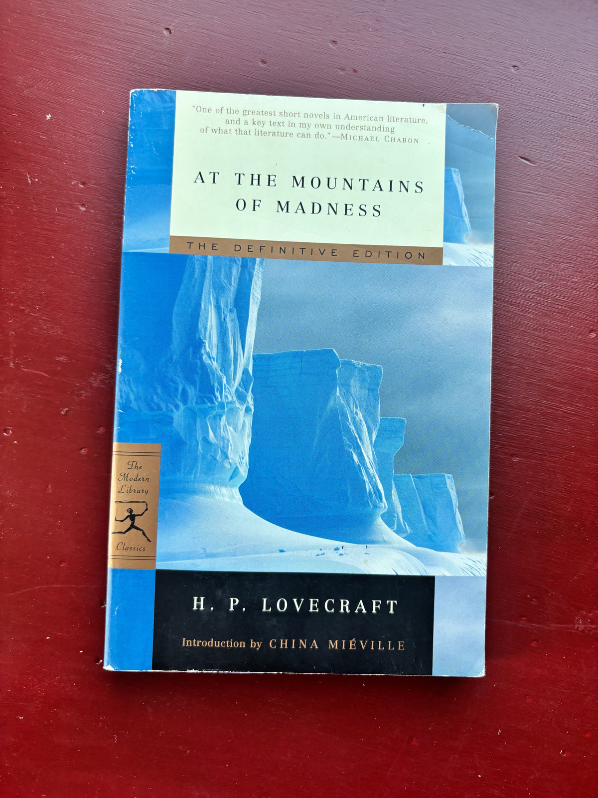 At the Mountains of Madness by H.P. Lovecreaft (2005, Trade Paperback)