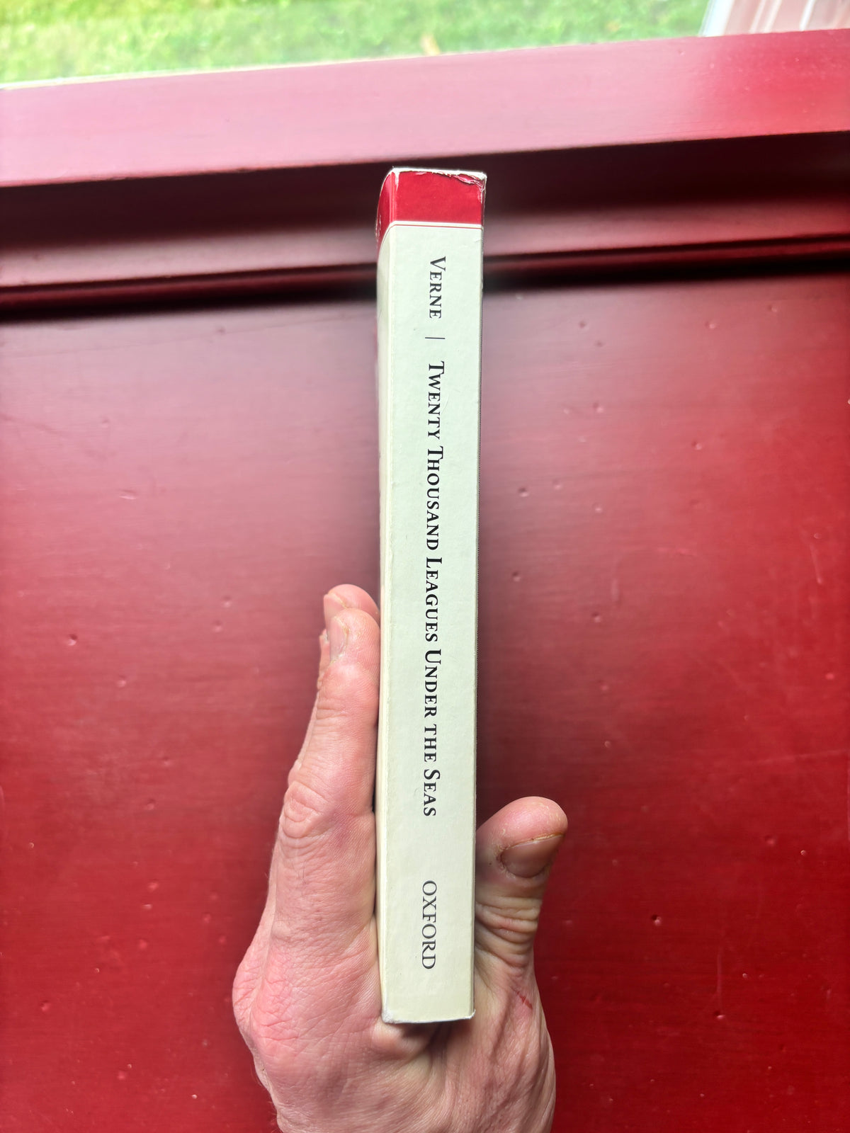 Twenty Thousand Leagues Under the Sea by Jules Verne (1998, Trade Paperback)