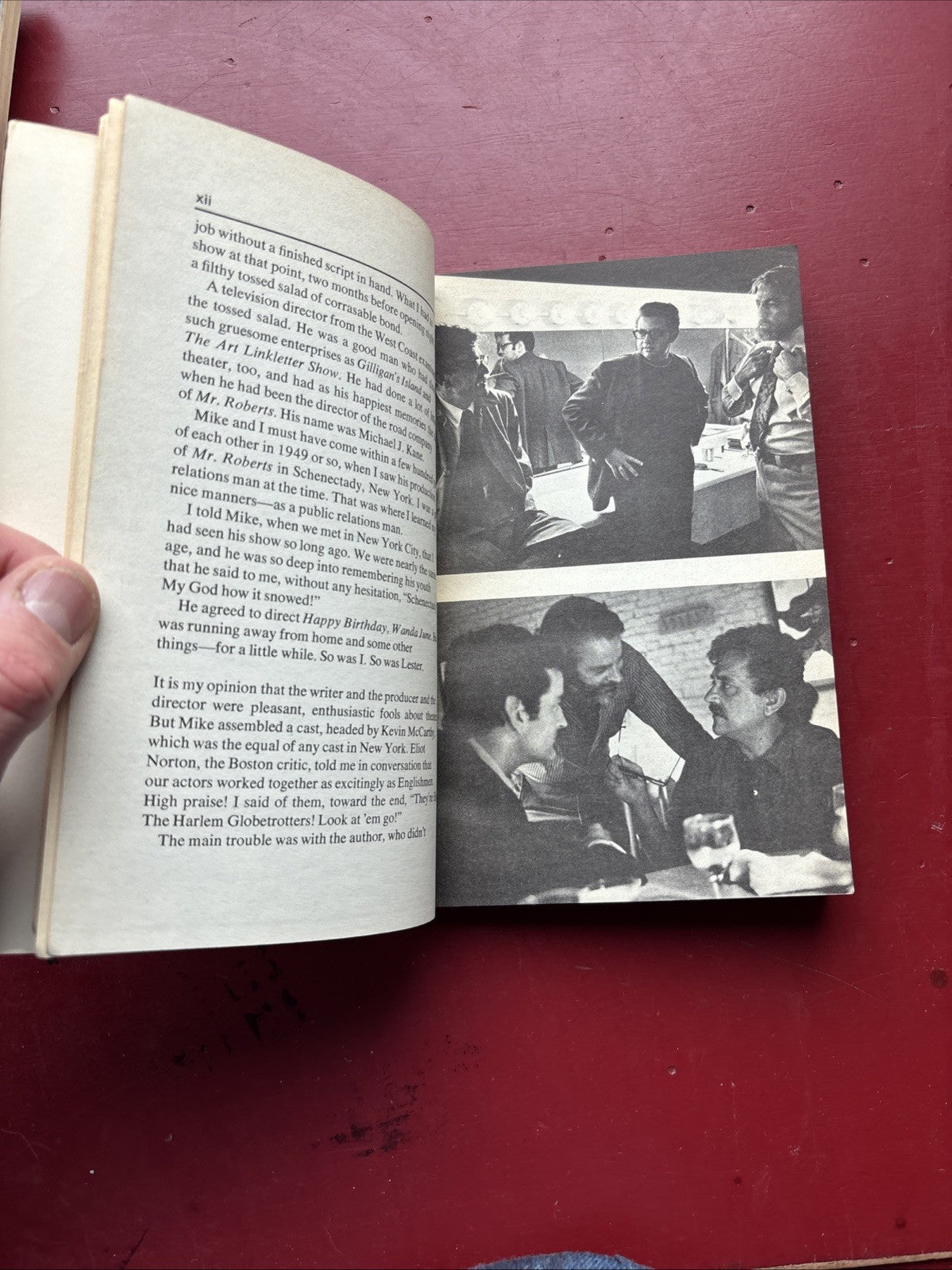 Kurt Vonnegut, Jr. HAPPY BIRTHDAY WANDA JUNE 1971 Delta 3rd Printing