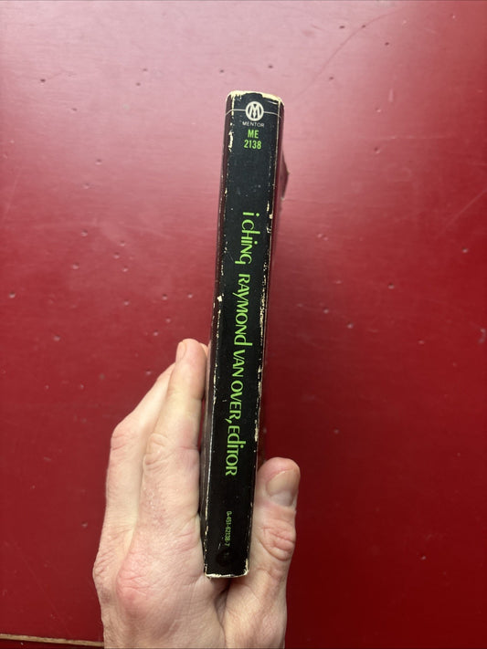 I Ching: The definitive new rendering of the ancient Chinese book of devination