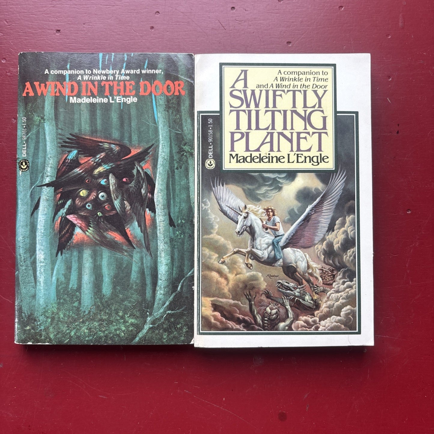 Wrinkle in Time Madeleine L'Engle Dell Wind In The Door Swiftly Tilting Planet