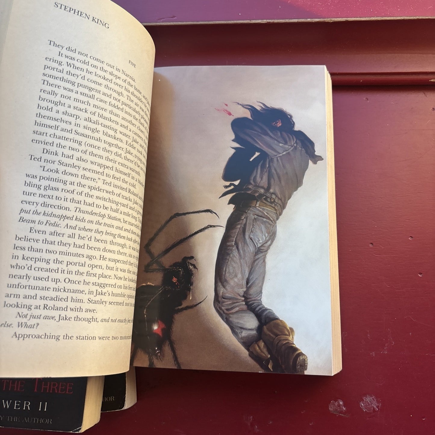 3 Stephen Kings Dark Tower 1 2 & 7 Gunslinger/Drawing of the 3/Dark Tower Plume
