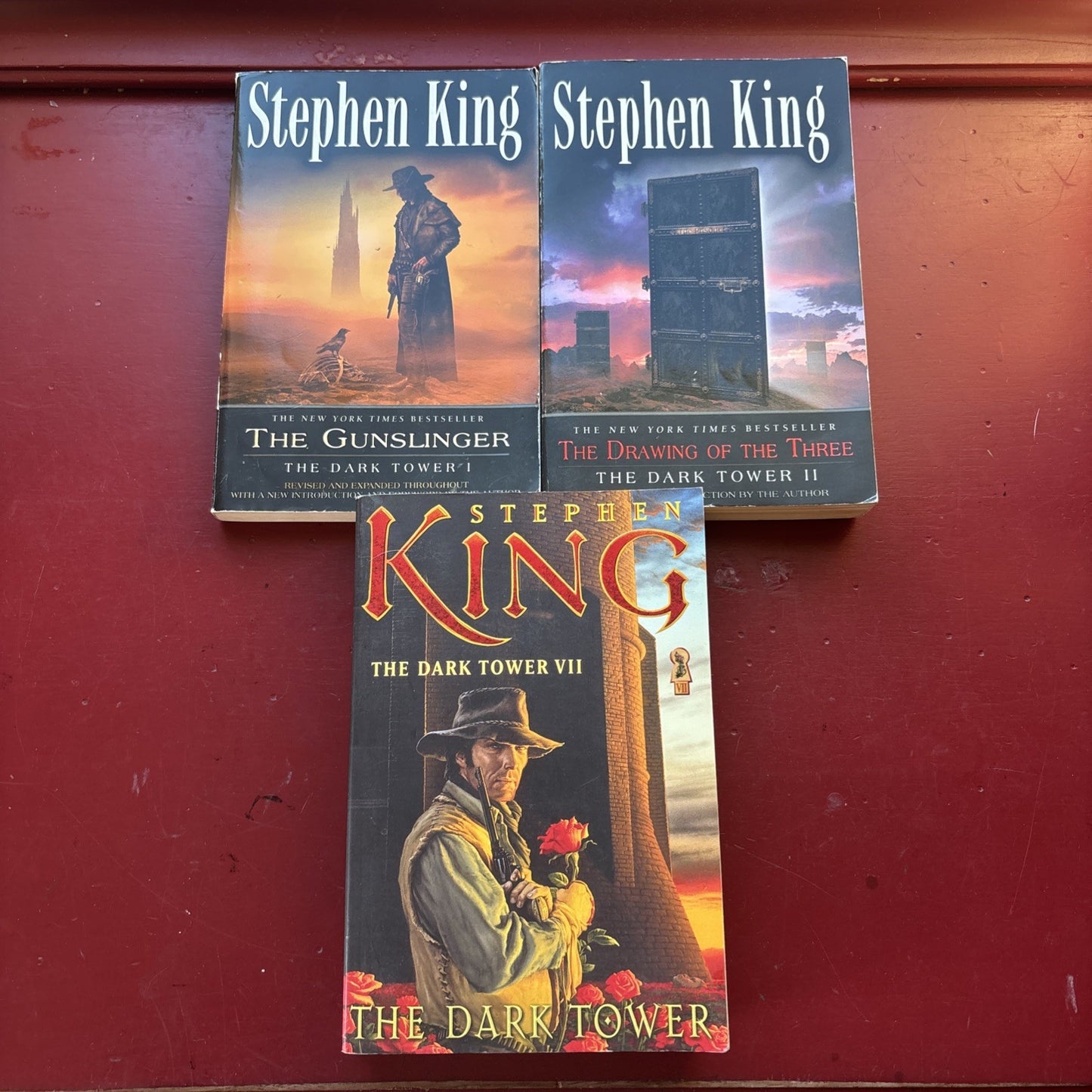 3 Stephen Kings Dark Tower 1 2 & 7 Gunslinger/Drawing of the 3/Dark Tower Plume