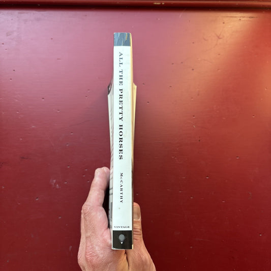 All the pretty horses by Cormac McCarthy [FC-53-1AB]