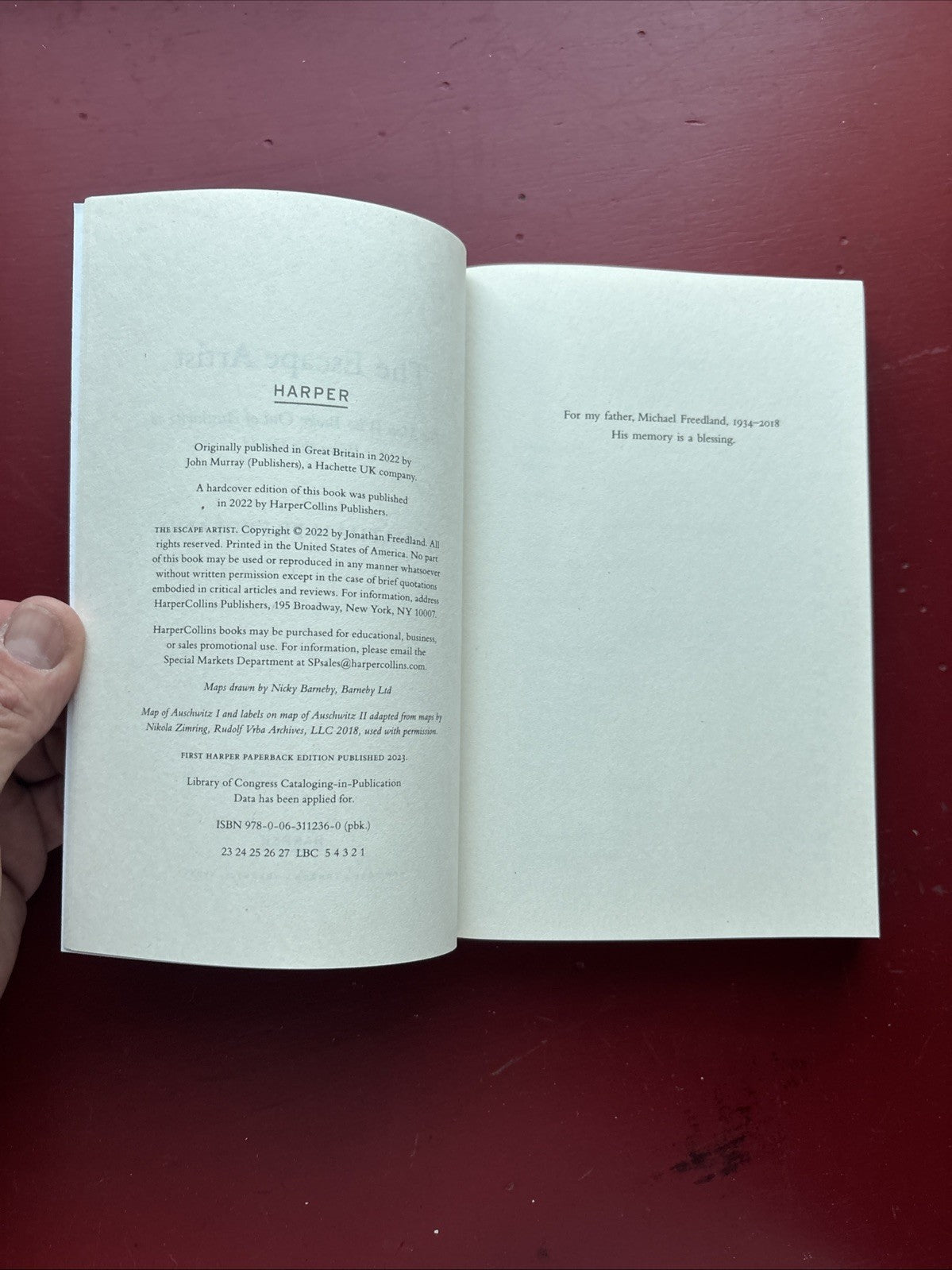 Escape Artist : The Man Who Broke Out of Auschwitz to Warn the World by Jonathan
