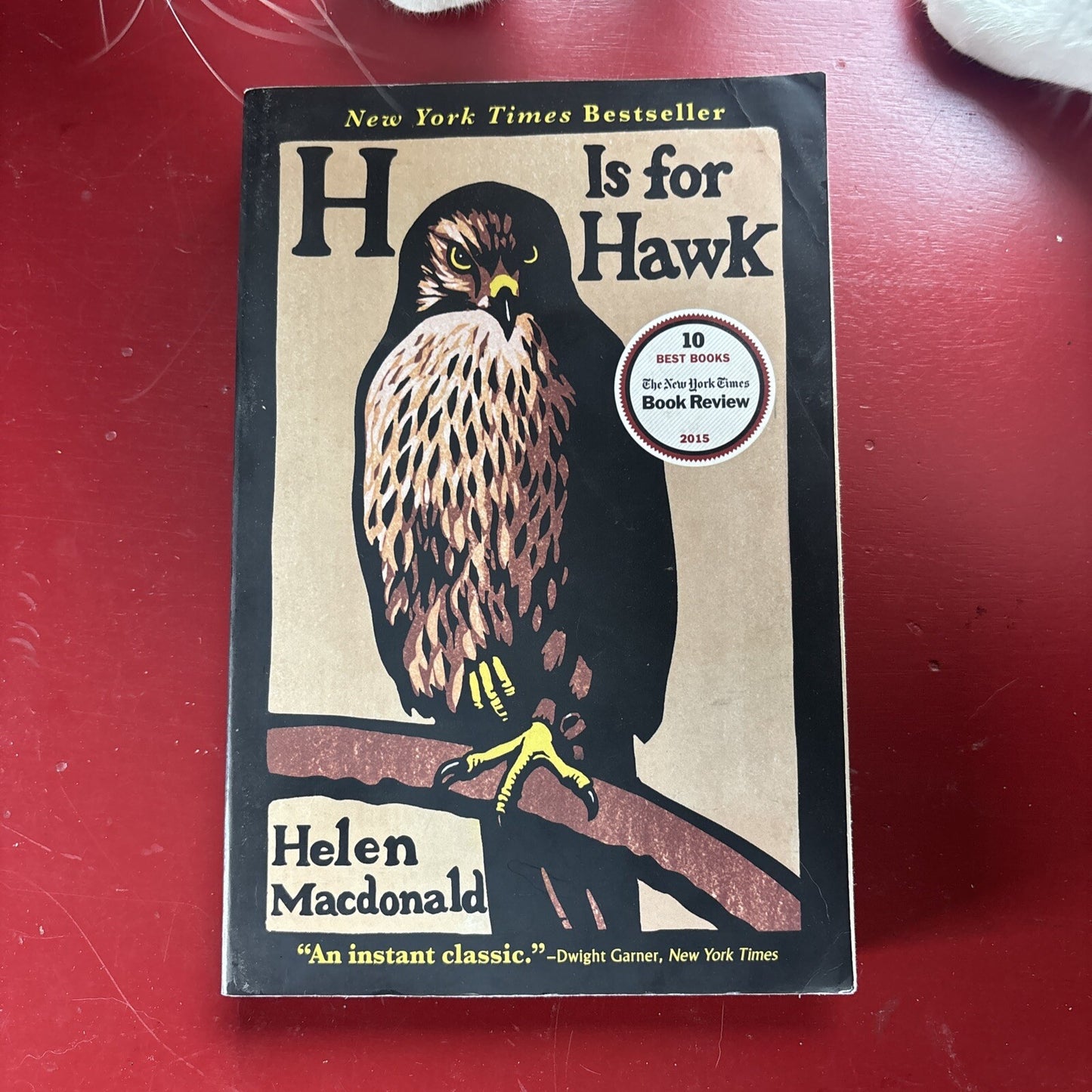 H Is for Hawk by Helen Macdonald (2016, Trade Paperback)