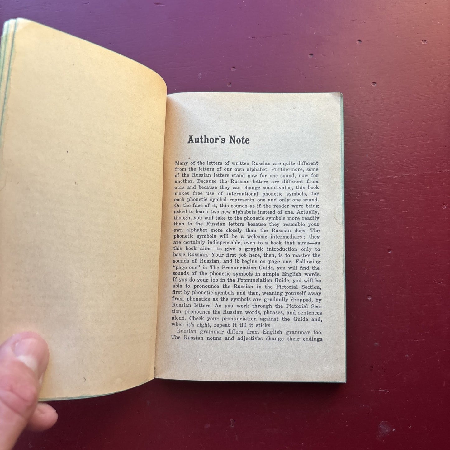 Look And Learn Russian Reference Paperback Book by Aron Pressman Dell 1969